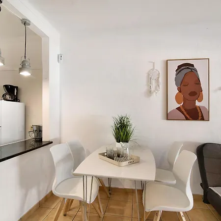 Διαμέρισμα Directly To The Two Bedrooms *