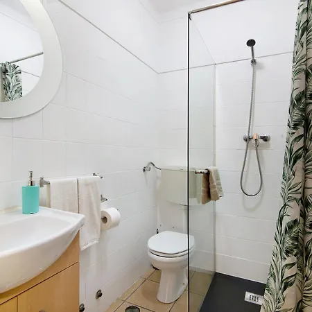 Directly To The Two Bedrooms Διαμέρισμα *
