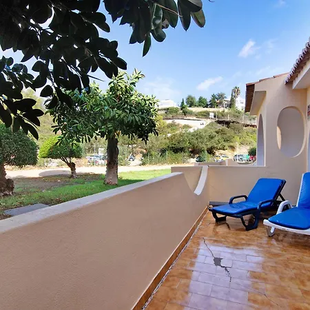 Directly To The Two Bedrooms * Καρβοέιρο